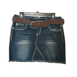 Wallflower Juniors Size 7  Mini Blue Jean Belted Skirt Raw Hem Pockets